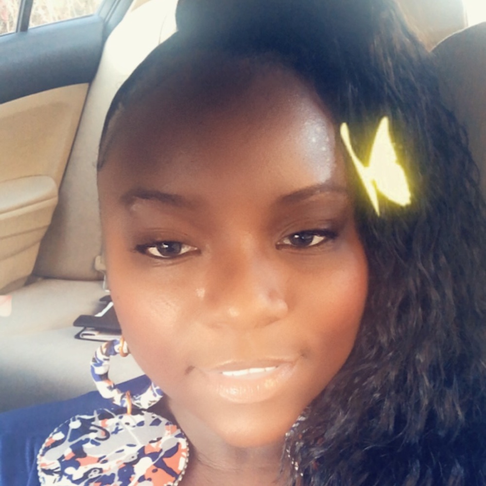 Meet your Posher, Denita